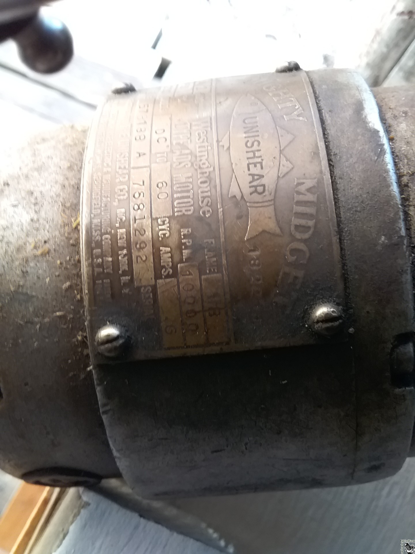Image for Mighty midget unishear Westinghouse 220 volt. Looking for age and value.